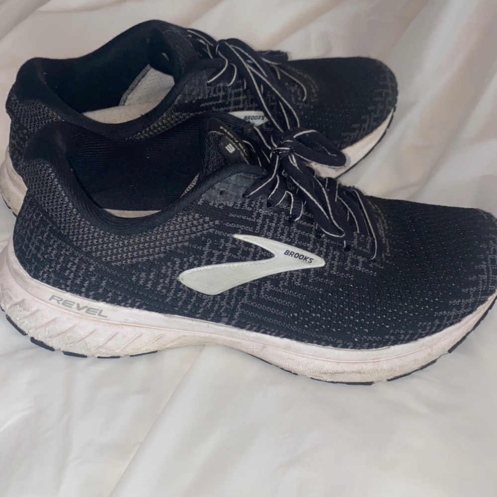 Brooks Revel 3